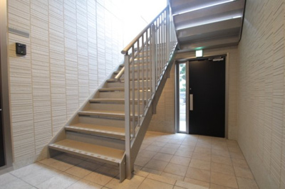 【エントランス】 | シャトーブリアン | エントランス