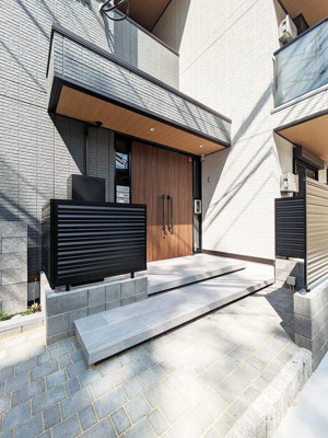 【エントランス】 | LIBERTY CITY TAKAMIYA | エントランス