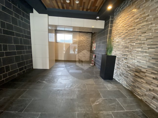 エストワン東大阪のロビー