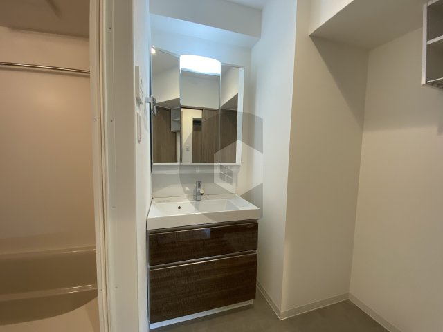 エストワン東大阪の独立洗面台