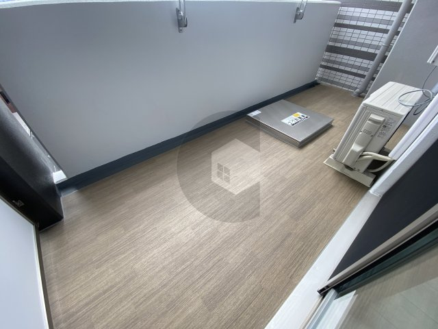 エストワン東大阪のバルコニー