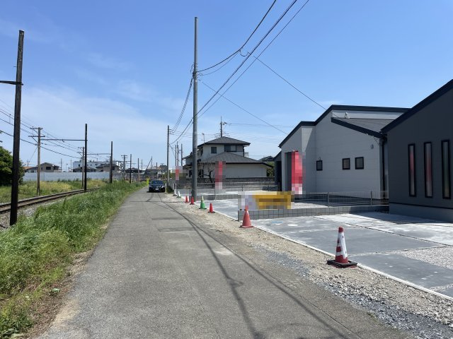 【前面道路含む現地写真】 | 深谷市田中第3　リーブルガーデン　新築戸建　全3棟　1号棟