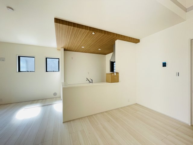 【居間・リビング】 | 深谷市田中第3　リーブルガーデン　新築戸建　全3棟　2号棟