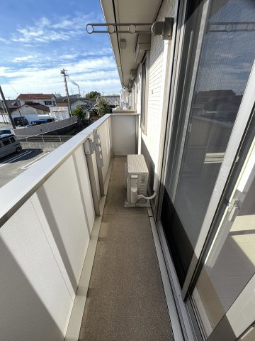 D-ROOMハピネス B棟のバルコニー
