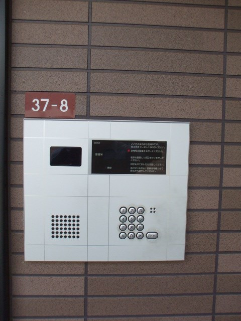 フレア・プランドールBのエントランス