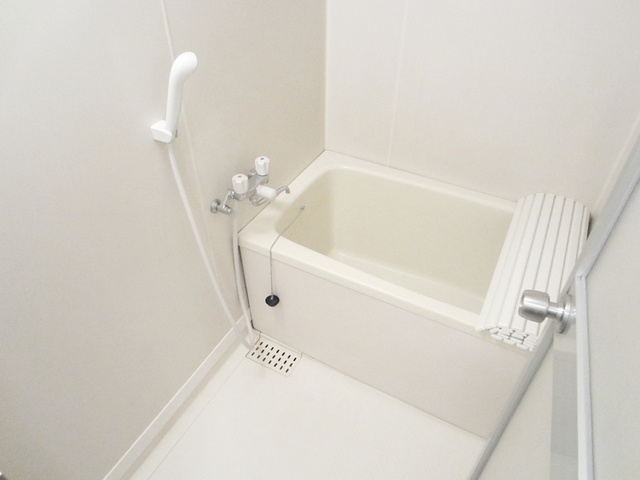 王子ハイツの浴室|キレイな独立バスルーム！