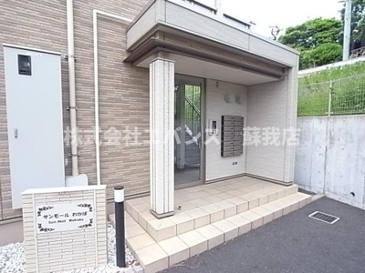 【エントランス】 | サンモールわかば | ゆとりのあるエントランスです