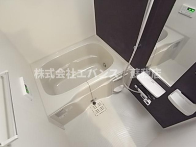 【浴室】 | サンモールわかば | 落ち着いた空間のお風呂です