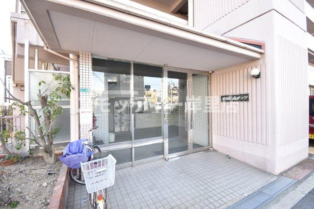 メゾンAメッツのエントランス