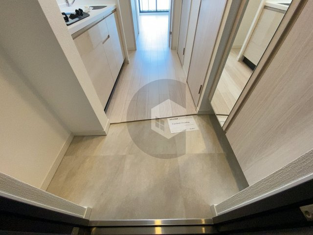 S-RESIDENCE高井田Centralの玄関