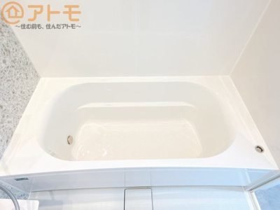 【浴室】 | 清水区北矢部町一丁目　新築戸建　1号棟 | 脚を伸ばしてリフレッシュ♪広々湯舟でお湯に浸かれば疲労回復効果につながります♪