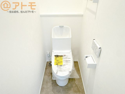 【トイレ】 | 清水区北矢部町一丁目　新築戸建　1号棟 | 常に便座を温かく保ってくれる温水洗浄便座です。冬場でも安心して座ることができますね♪
