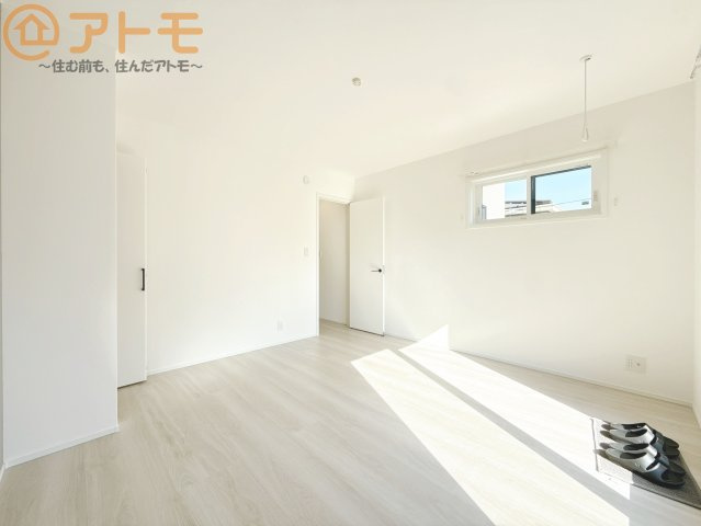 【寝室】 | 清水区北矢部町一丁目　新築戸建　1号棟 | 毎日すごす部屋の広さや陽当りも気になるポイントですね！現地で体感してみてください♪