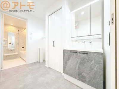 【独立洗面台】 | 清水区北矢部町一丁目　新築戸建　1号棟 | 壁付け水栓の洗面台は水垢がたまりにくく、お掃除がしやすいですね♪