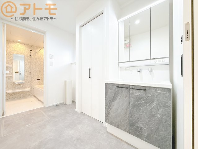 【独立洗面台】 | 清水区北矢部町一丁目　新築戸建　1号棟 | 壁付け水栓の洗面台は水垢がたまりにくく、お掃除がしやすいですね♪