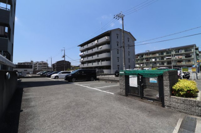【駐車場】 | キングロードハイツ