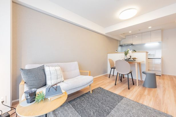 エンゼルハイム十日市場の居間・リビング