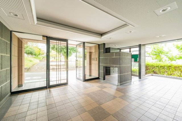 エンゼルハイム十日市場のエントランス