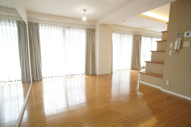 アメイズライフ宝塚の内装