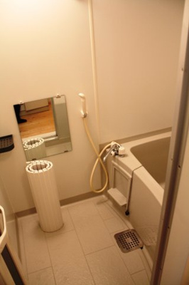 【浴室】 | エルフハイムかづみB | きれいなお風呂です