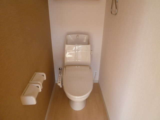 ロココ・モダン舞高のトイレ|シャワー付トイレ