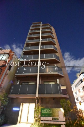 カーサスプレンディッド麹町のエントランス