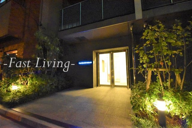 カーサスプレンディッド麹町の外観