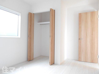 【洋室】 | 郡山市本町2丁目新築一戸建て2棟 | 広々とした洋室です