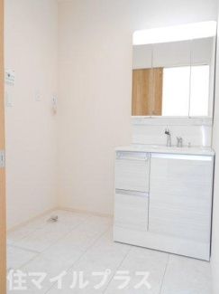 【独立洗面台】 | 郡山市本町2丁目新築一戸建て2棟 | 独立洗面台で身支度をすべて済ませてしまいましょう