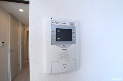 【セキュリティ】 | ディアレイシャス浅間町ステーションフロント | モニター付きインターホンです
