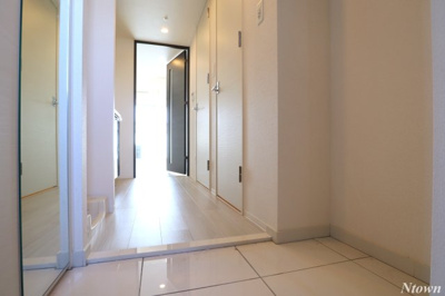 【玄関】 | ディアレイシャス浅間町ステーションフロント | 明るい玄関です