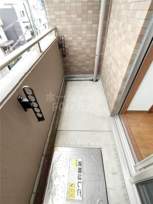 【バルコニー】 | スプリングウエスト | バルコニーで洗濯物が干せます