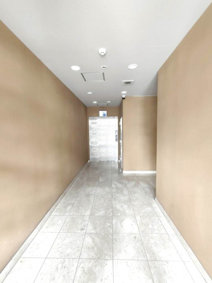 【ロビー】 | スプリングウエスト | 落ち着いたロビーです