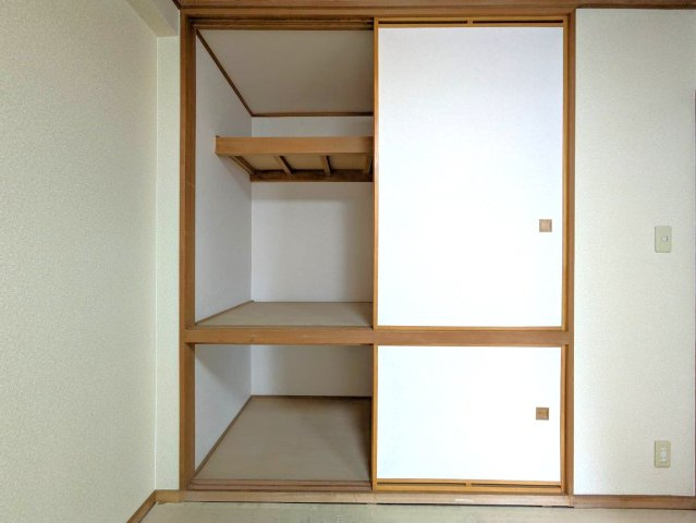 【収納】 | パシフィック近代美術館前