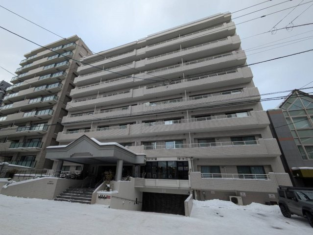 【外観】 | パシフィック近代美術館前