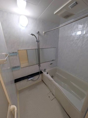 【浴室】 | パシフィック近代美術館前