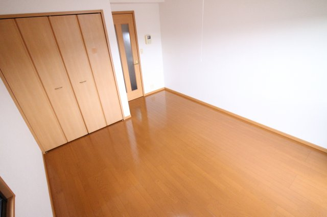 カレント　スクエアの寝室