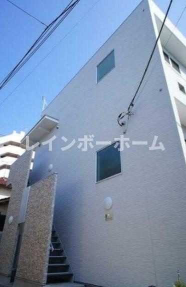 市川市新田５丁目のアパートの外観