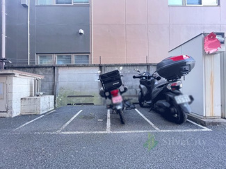 【駐車場】 | 新宿ローヤルコーポ | バイク置き場