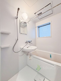 【浴室】 | 新宿ローヤルコーポ | バスルーム　当日のご見学、可能です！お気軽にお問い合わせください！※0120-133-468