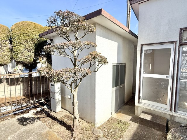 【中古戸建】桐生市境野町7丁目の設備|■物置｜アウトドア用品やタイヤなど楽々収納♪