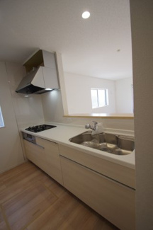 【キッチン】 | 【仲介手数料無料！！】多摩市桜ケ丘1丁目　新築戸建て（全2棟）2号棟　6090万円