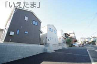 【前面道路含む現地写真】 | 【仲介手数料無料！！】多摩市桜ケ丘1丁目　新築戸建て（全2棟）2号棟　6090万円