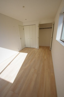 【寝室】 | 【仲介手数料無料！！】多摩市桜ケ丘1丁目　新築戸建て（全2棟）2号棟　6090万円