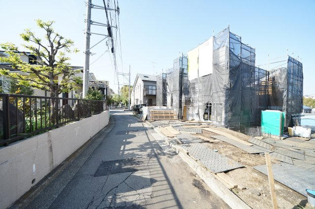 【横浜市保土ケ谷区上菅田町760-1全4棟新築戸建て】★仲介手数料無料★（上菅田笹の丘小学校・上菅田中学校）の前面道路含む現地写真