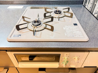 【キッチン】 | ダイアパレス三宿 | 2口ガスコンログリル付き