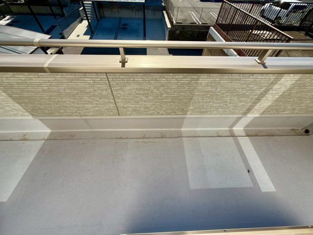 吾川郡いの町枝川4LDKのバルコニー|布団もまとめて干せるゆとりのあるバルコニー