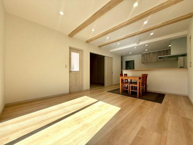 吾川郡いの町枝川4LDKの居間・リビング