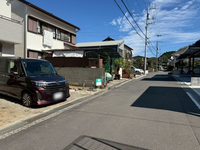 吾川郡いの町枝川4LDKの前面道路含む現地写真