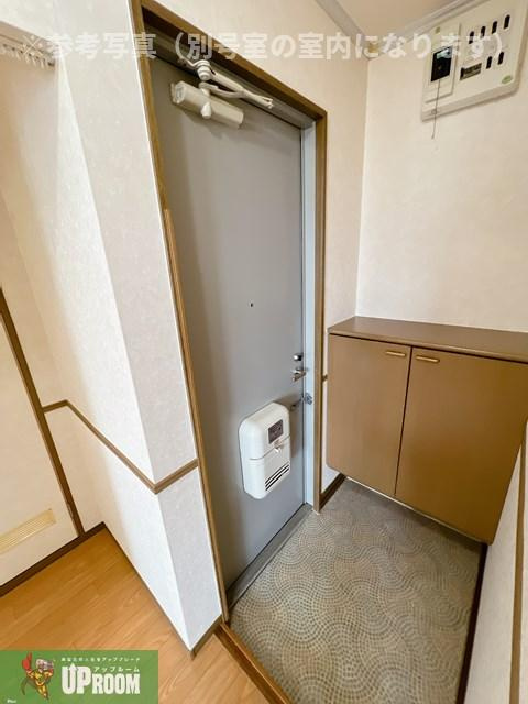 リバーヒルズ南棟の玄関